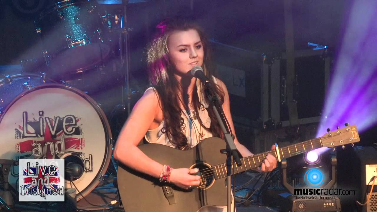 Annie Hunter | Live & Unsigned |  North East & Scotland Area Final