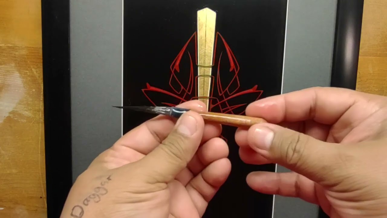 What is Dagger Style Pinstriping?