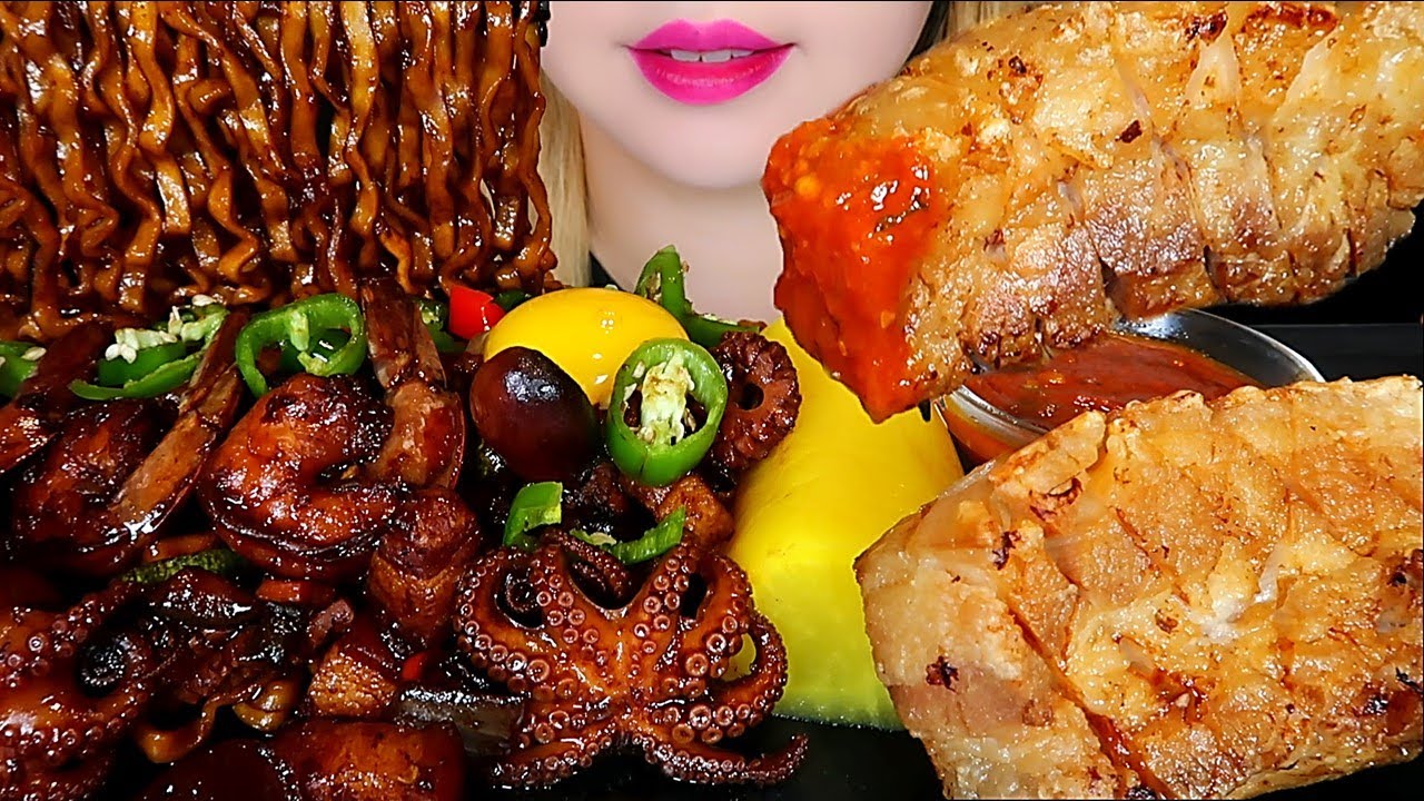 ASMR SEAFOOD JJAJANGMYEON (Black bean noodles) & BAKED PORK BELLY 🥓 Mukbang Eating sounds