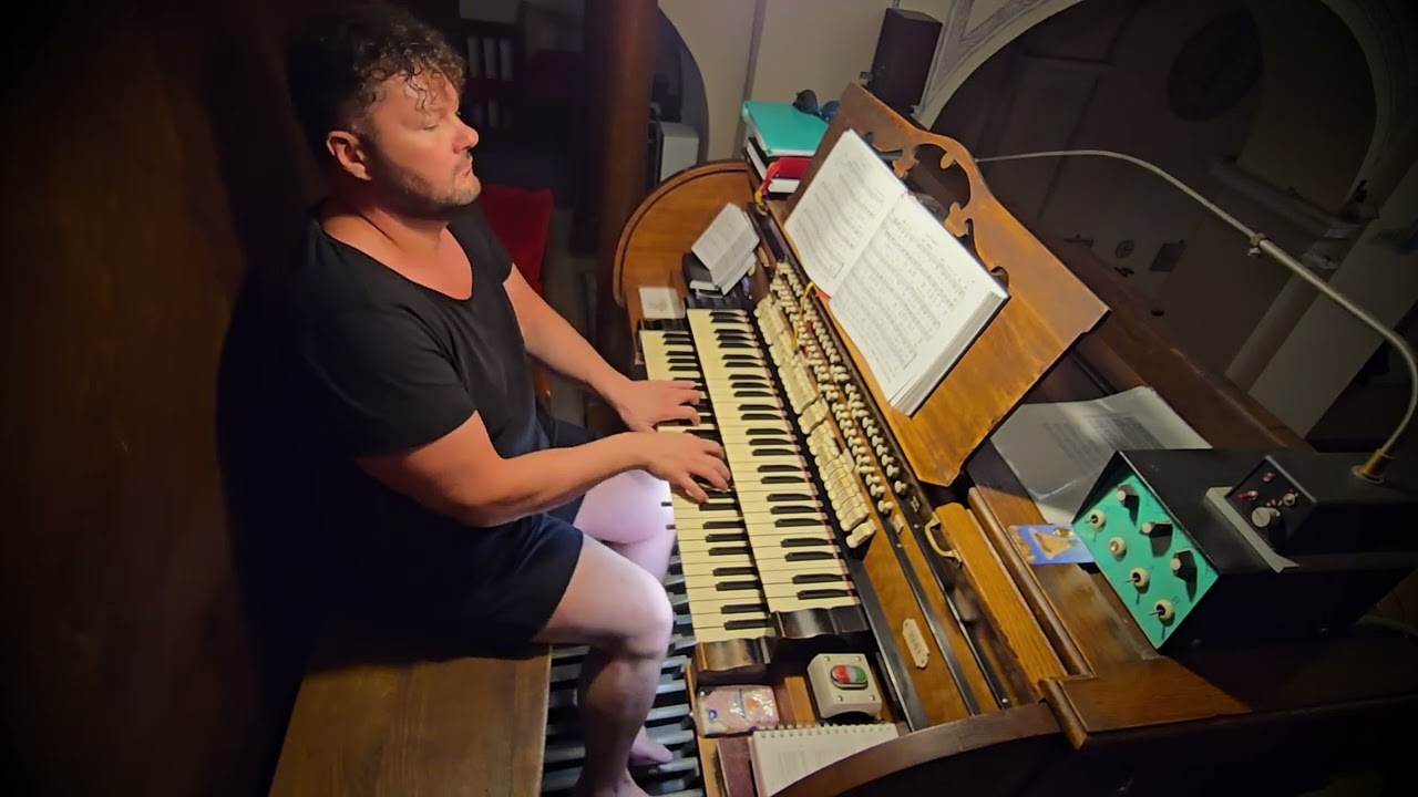 THE ANGSTER JÓZSEF ÉS FIA ORGAN (II/P/25, 1941, OP. 1220) IN DEÁKI / DIAKOVCE, SK