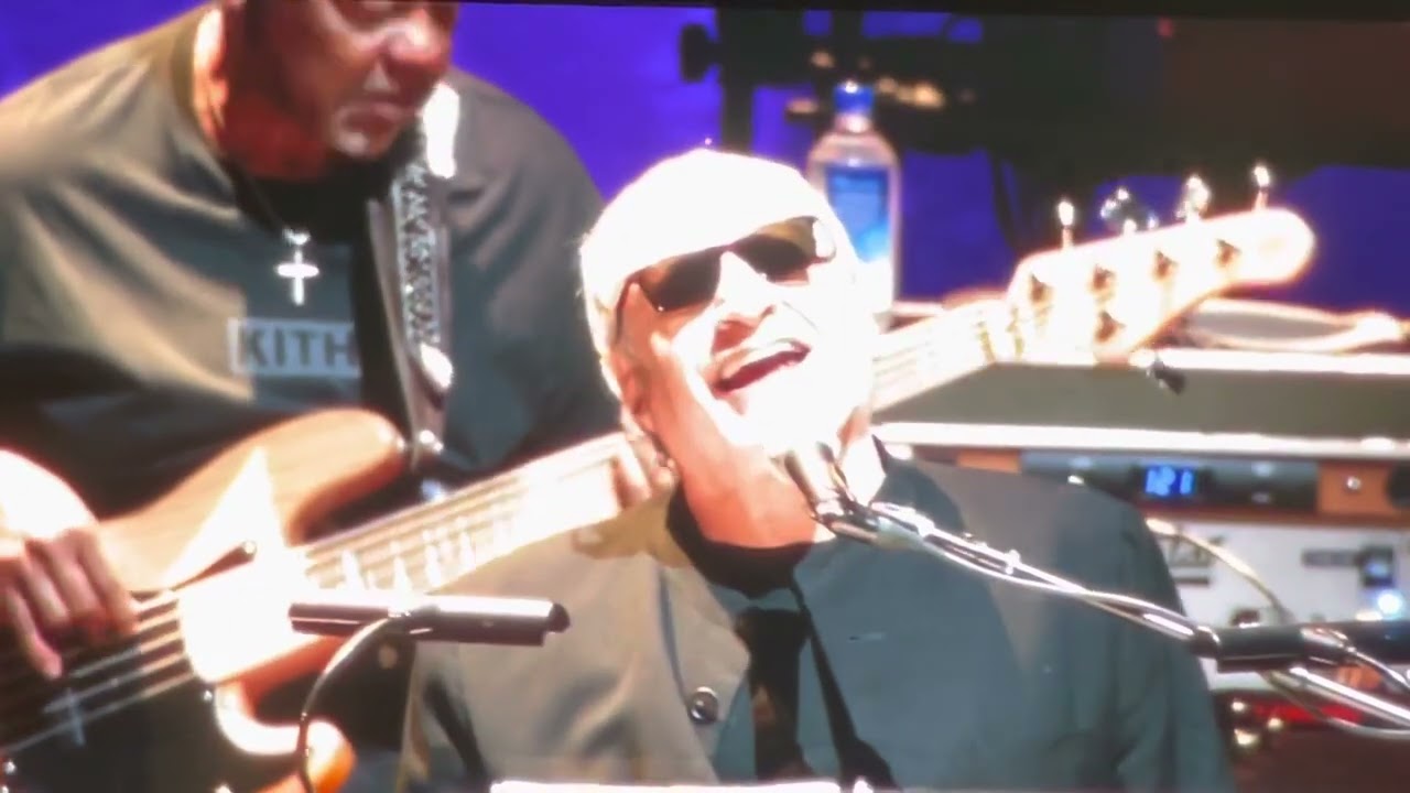 Steely Dan “Hey Nineteen” Live 6/19/22 Chicago Illinois
