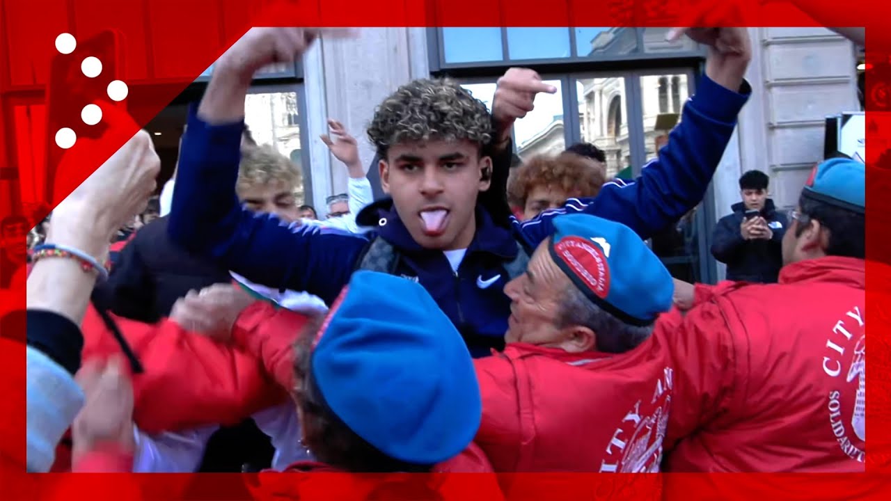 25 aprile, parapiglia in piazza Duomo all'arrivo della comunit&agrave; ebraica