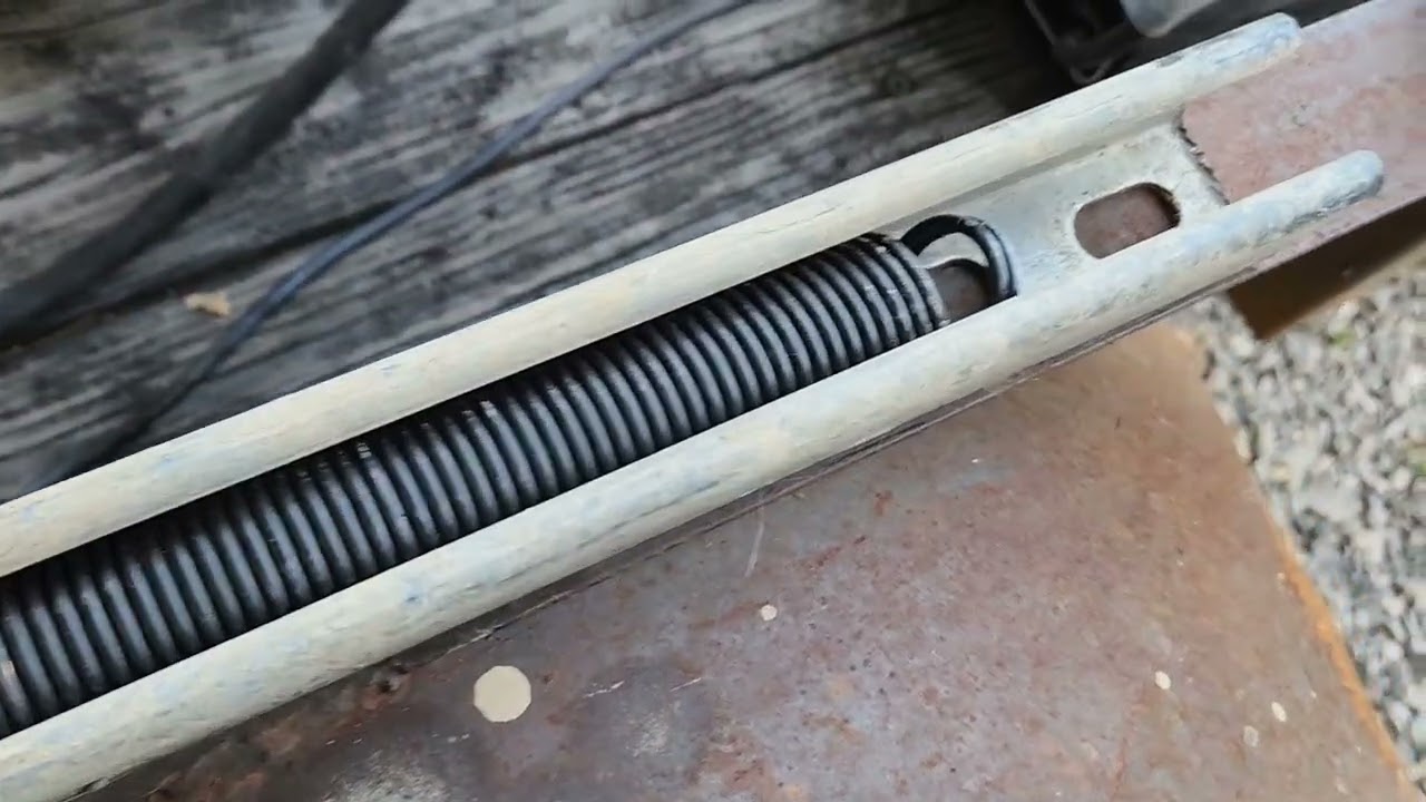 Homemade trailer gate assist