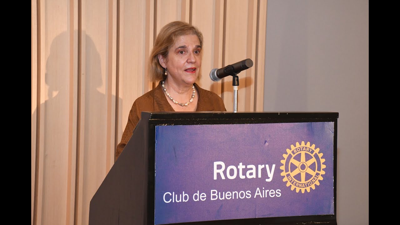 Pilar Rahola en el Rotary Club de Buenos Aires