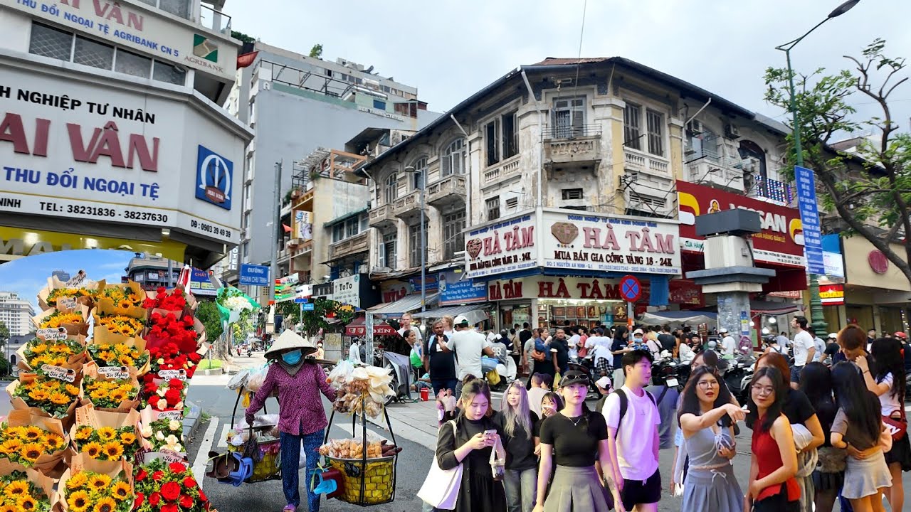 CHỢ BẾN THÀNH ĐỔI ÁO MỚI , SÀI GÒN RỰC RỠ SẮC XUÂN NĂM MỚI | TÌNH HÌNH VỈA HÈ 6 SÁNG Ở CHỢ BẾN THÀNH