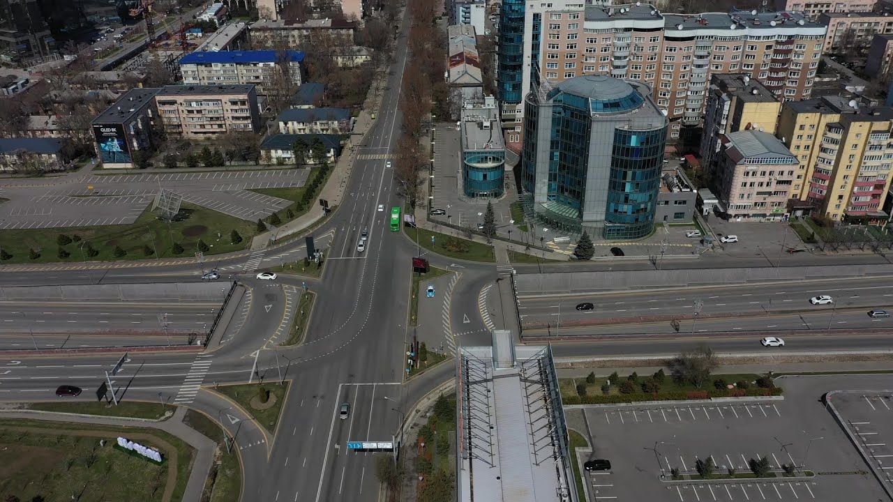 Алматы. Проспект Назарбаева.