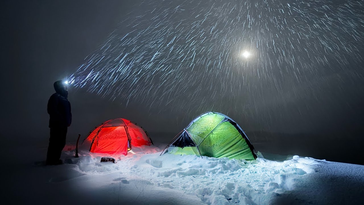 DEEP SNOW CAMP - SCOTLAND by a Loch - HILLEBERG SOULO - Wild Camping UK