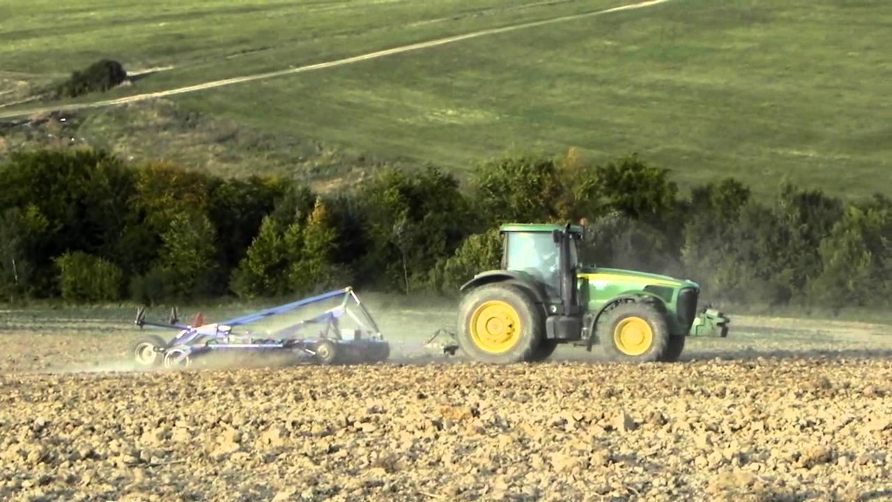 JOHN DEERE 8120 and JCB fastrac 7270 P-tronic