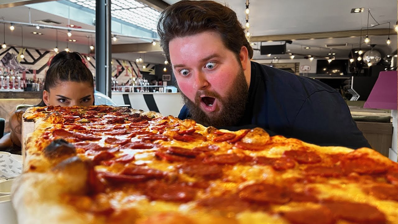 THE METRE DEFEATER PIZZA CHALLENGE | Playhouse Northampton | Лия Шуткевер