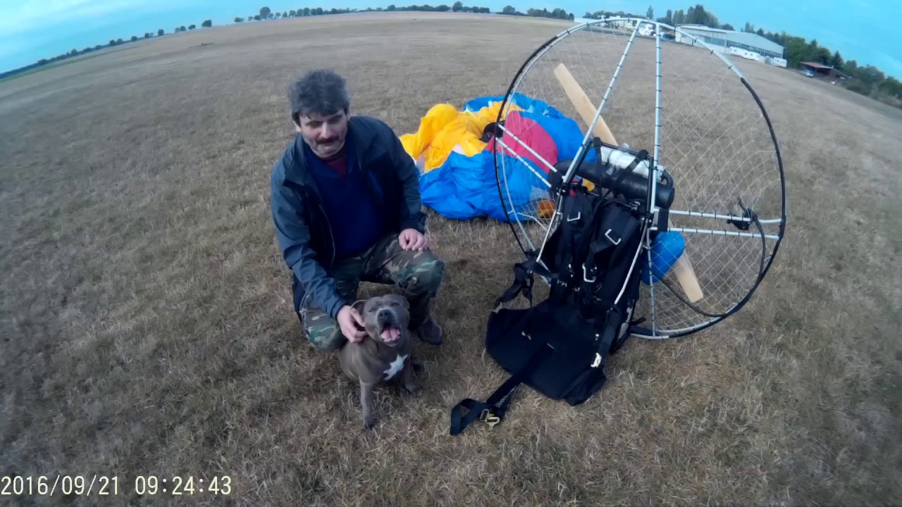 KAXE - Jak jsem dělal piloťák na motorový glide PPG. Jaroměř