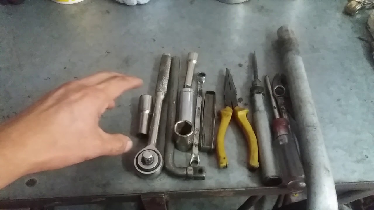 herramientas para hacer mantenimiento de una mototaxi tvs 1