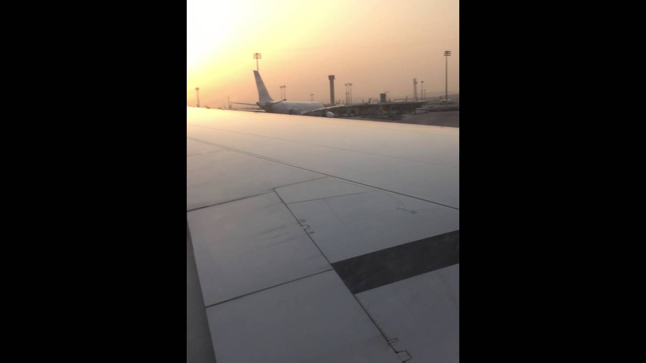 SAUDIA B777 Jeddah - Washington (Take-off)