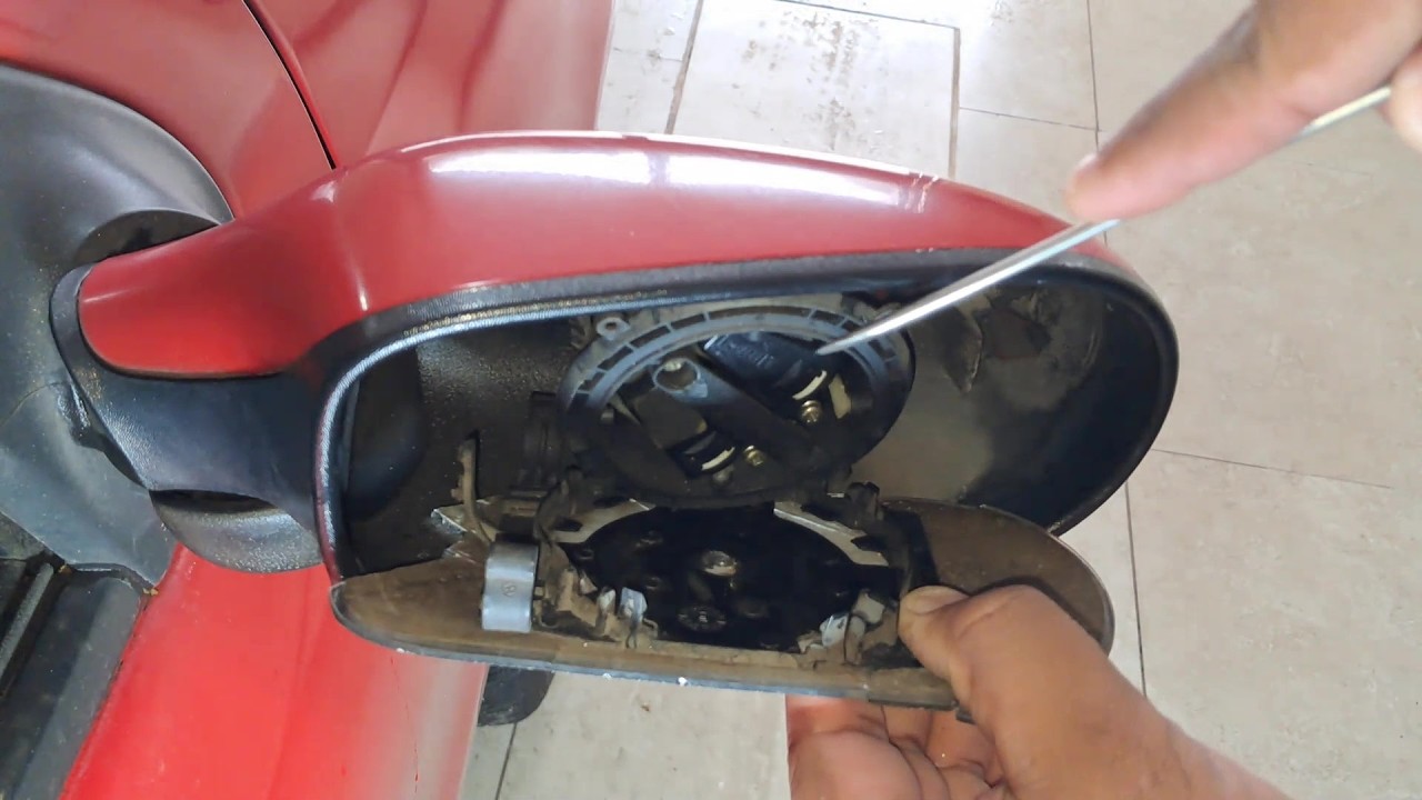 Como Trocar o Espelho do Retrovisor do Carro