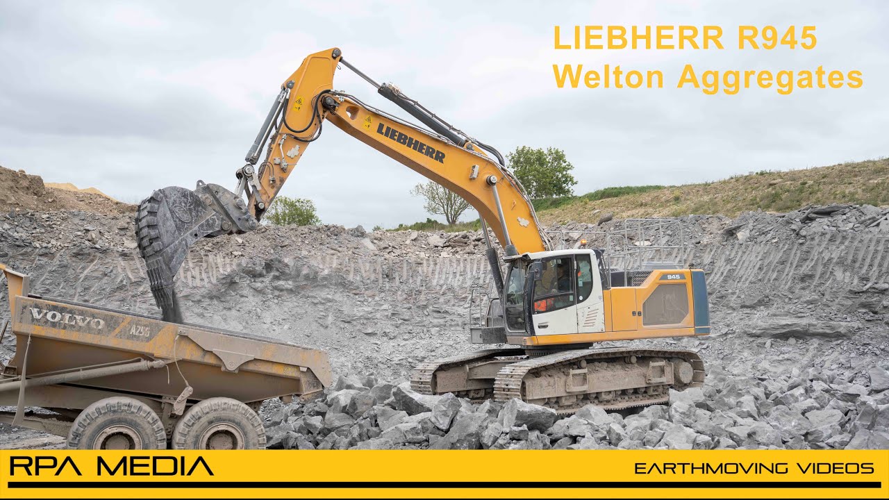 Quarrying rock in Lincolnshire with a Liebherr R945 excavator