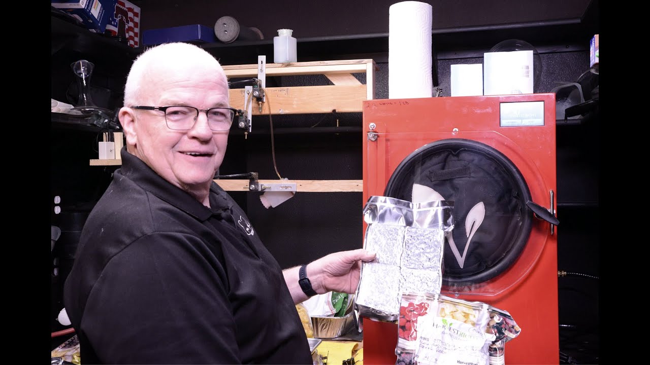 vacuum packing Mylar in a freeze dryer