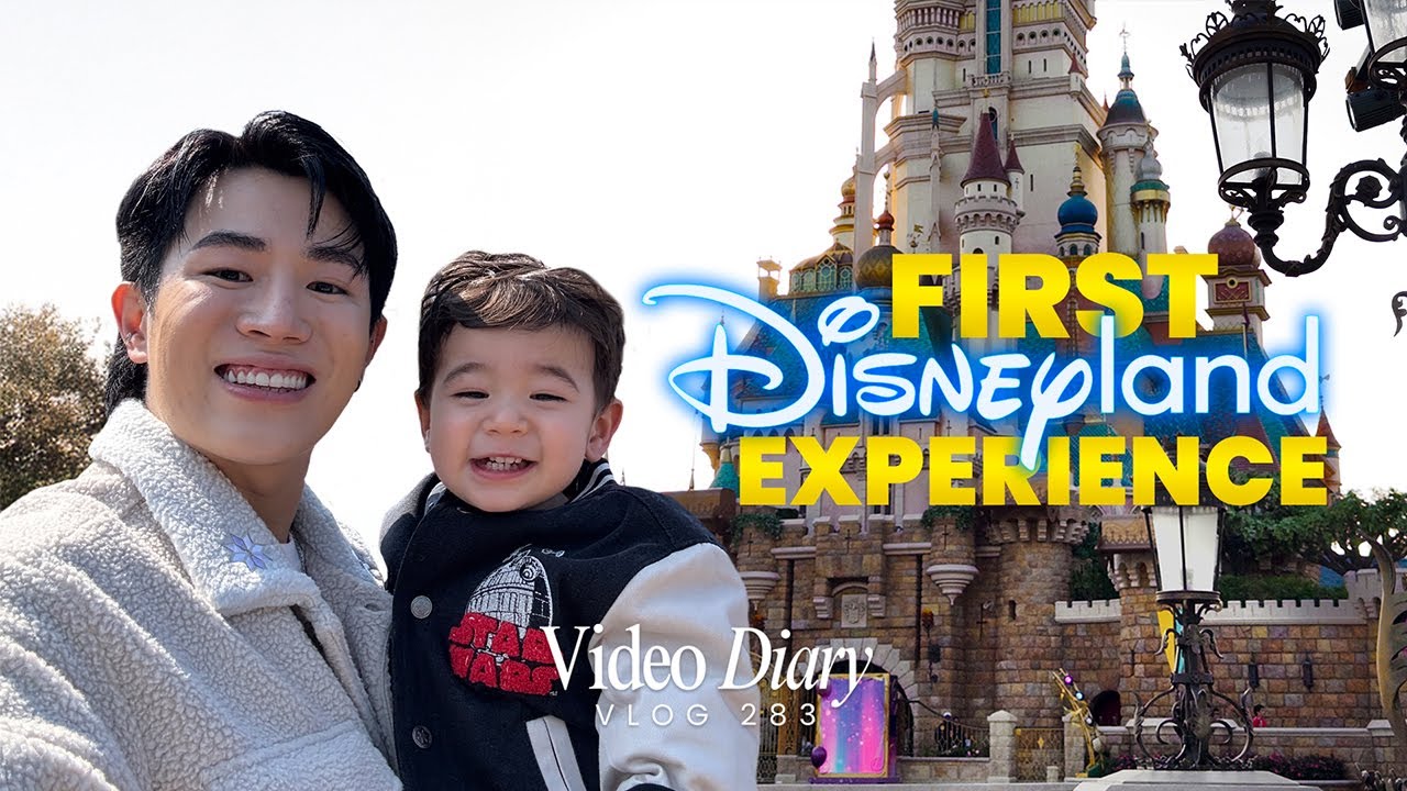 Baobao and Dadda in Disneyland | Benedict Cua