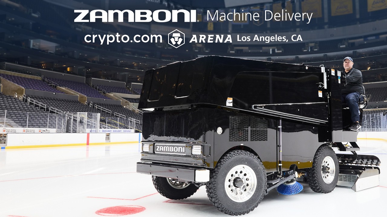 Доставка машины Zamboni: crypto.com Arena, Лос-Анджелес, Калифорния | Домашняя арена команды LA K...