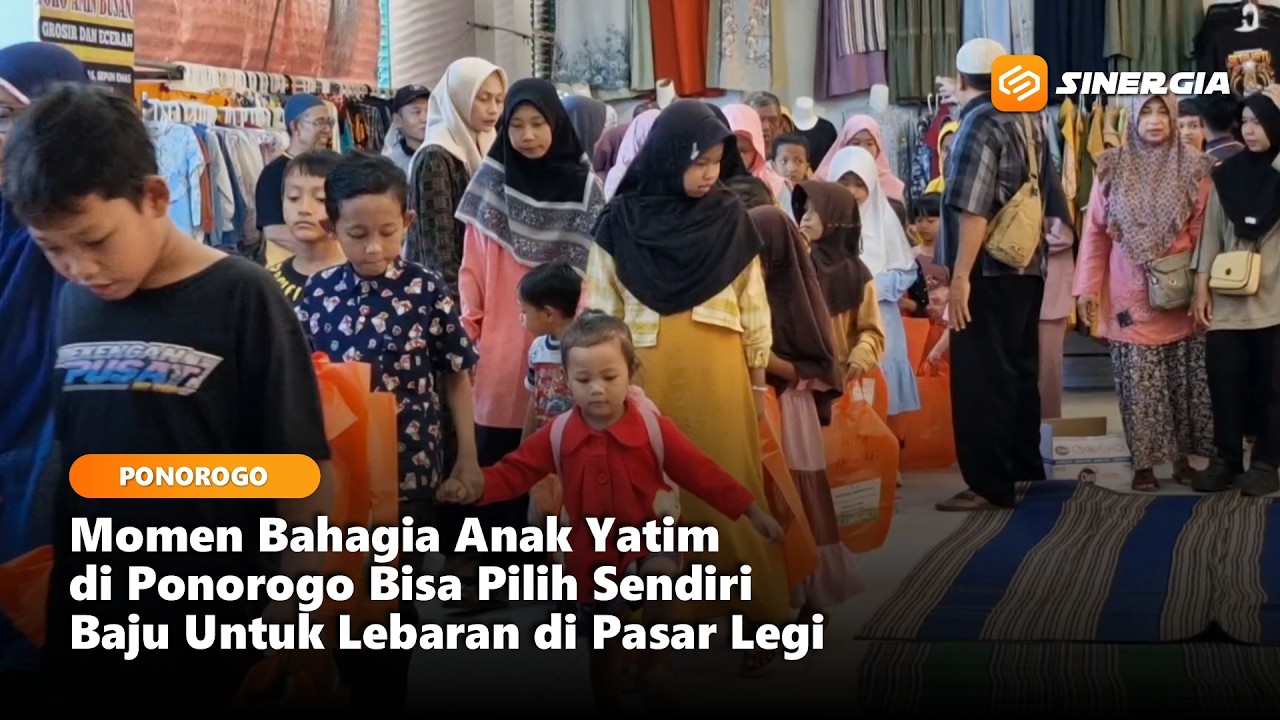 PONOROGO - Senyum Ceria Anak Yatim Piatu Diajak Belanja Baju Lebaran di Pasar Legi