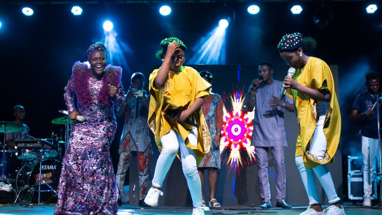 ADUKE GOLD AND GLORIOUS TWINS DE'GLORIFIED PRAISE CONCERT 1.0
