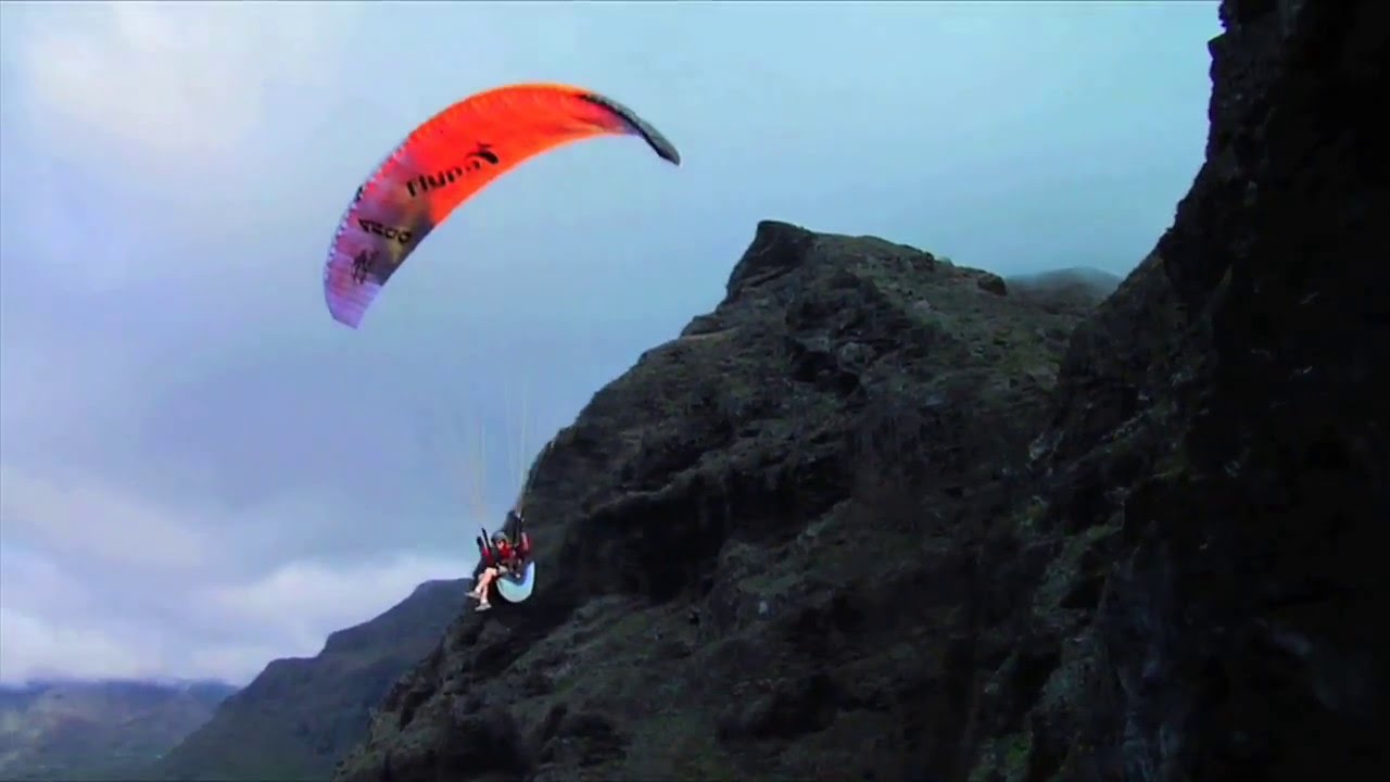 Crazy Cliff Take Off + Landing FLYPA 2007