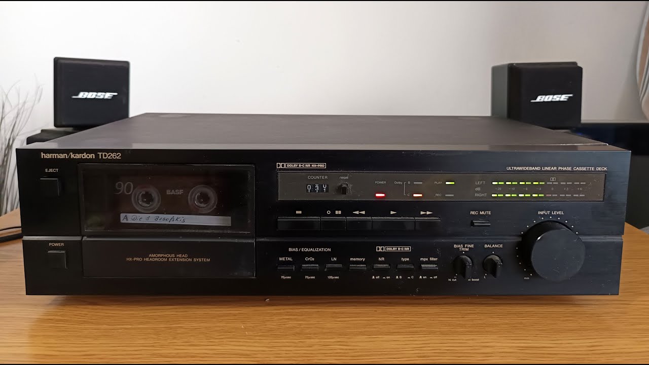 Ultrawideband Linear Phase Cassette Deck.  Harman/kardon TD262