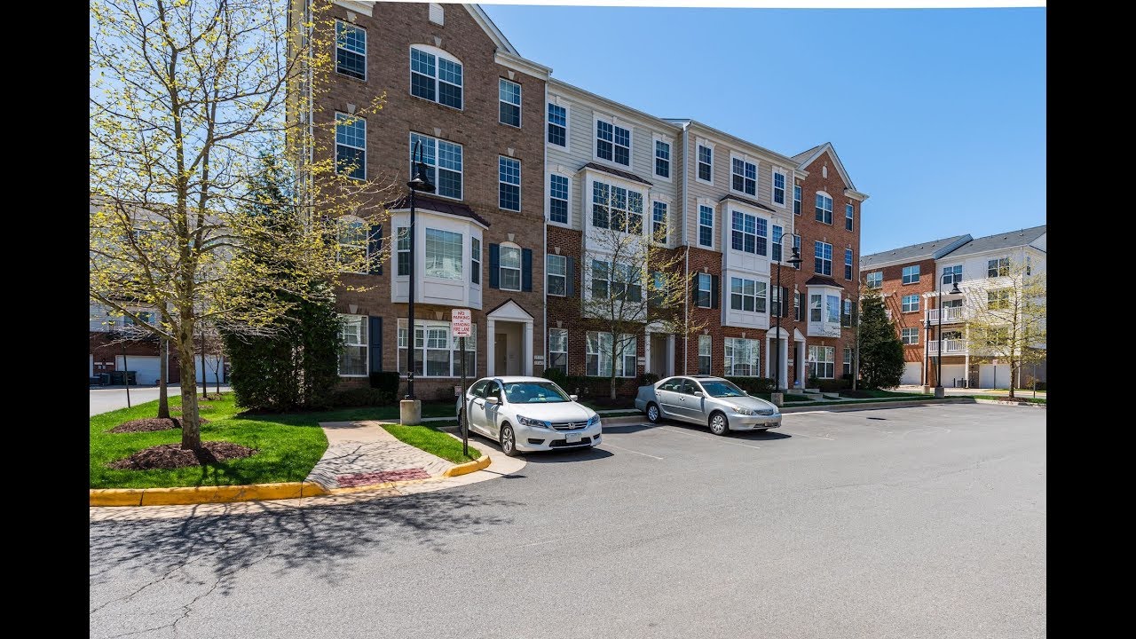 15155 Silica St #106, Haymarket, VA 20169