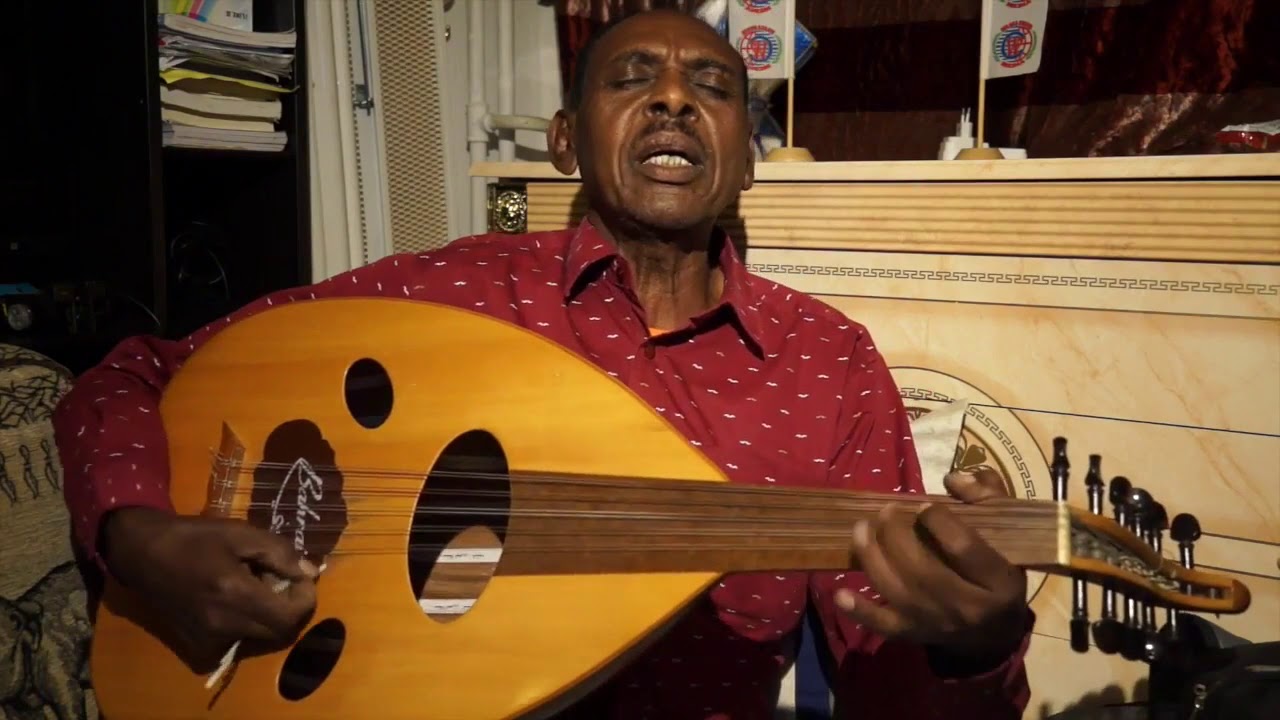 Cabdi Nuur Alaale - heeso shidan kaban qaaci Live