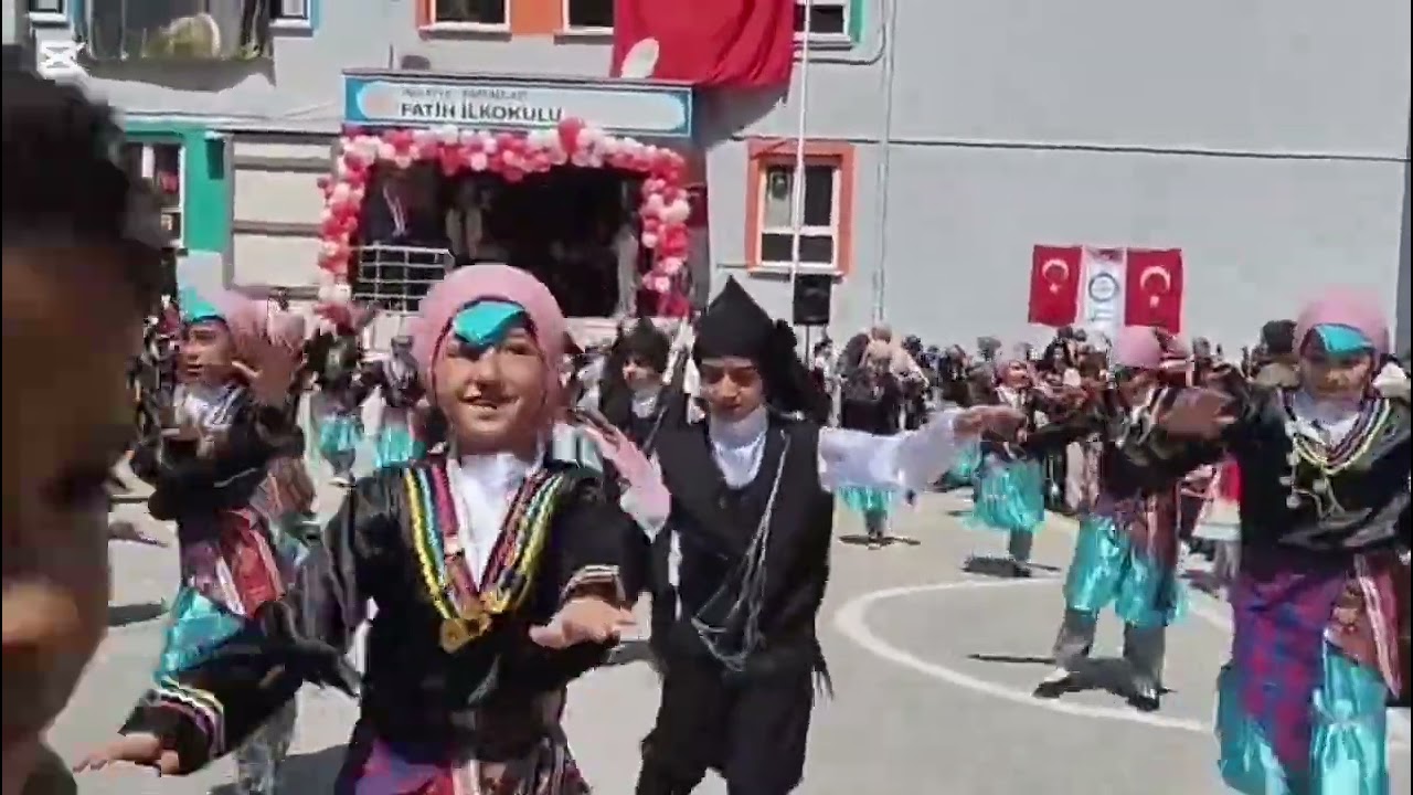 23 Nisan Ulusal Egemenlik ve Çocuk Bayramı- Fatih İlkokulu-Malatya-Ella Ella Horon