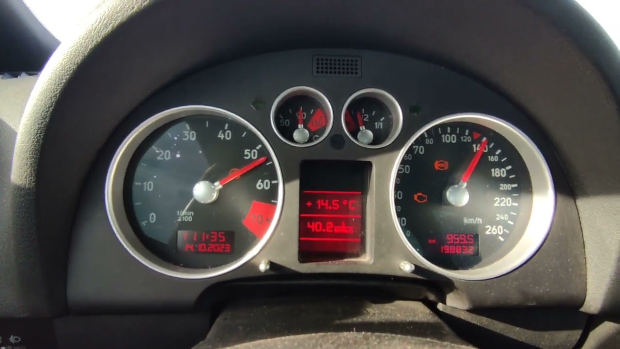 AUDI TT (8N) 1.8T  -  Stage 1 - 100-200 km/h    (interior)