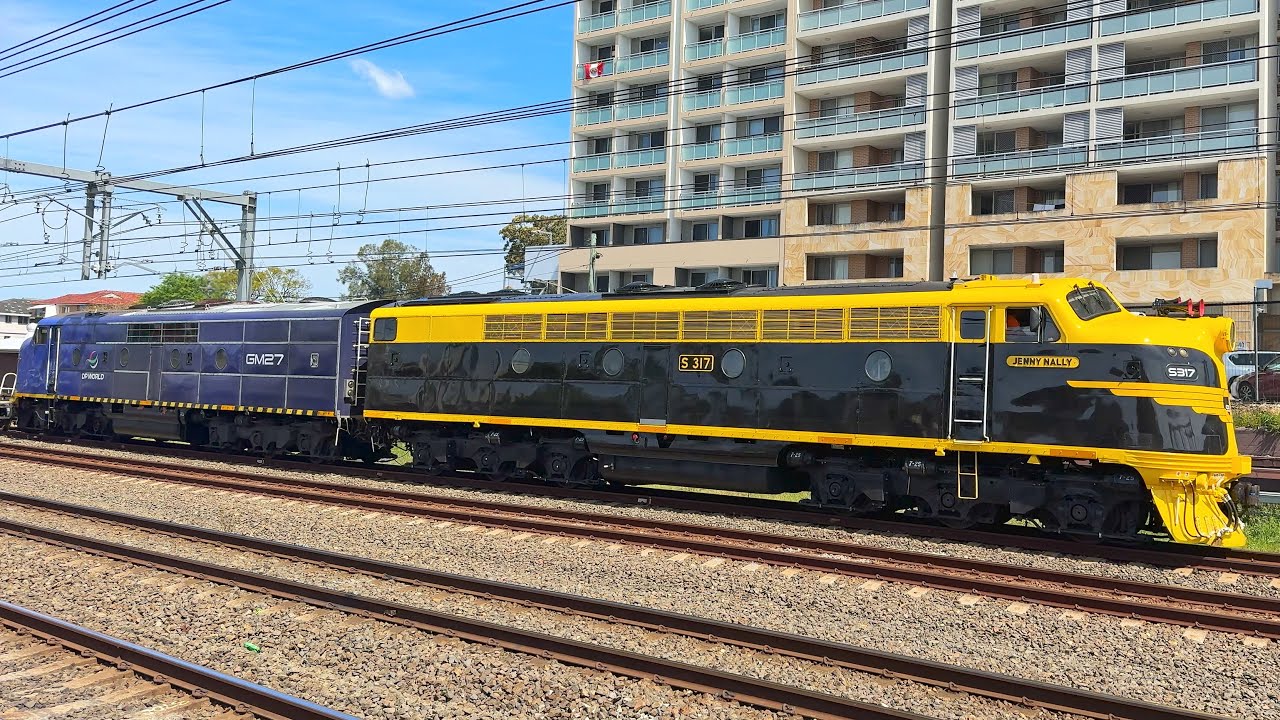 Classic Diesels Double Heading - S317 GM27 - SSR Intermodal Freight - Sep25
