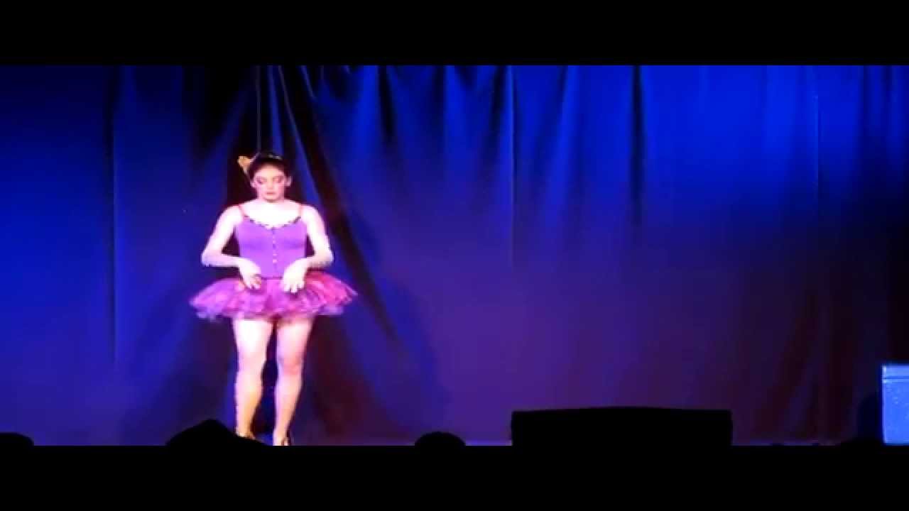 Pixie Stixx Burlesque - Missy Devore