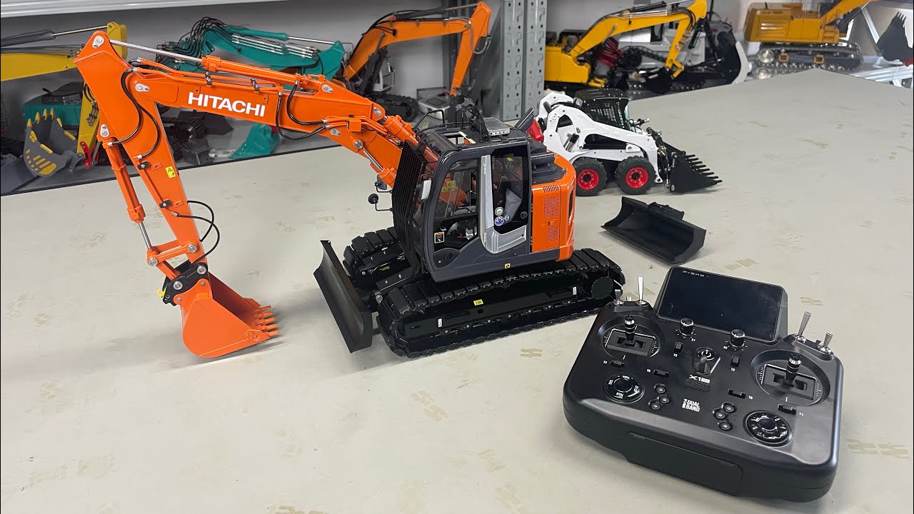 New 1/14 135U by FROG same builder 996 excavator , the most fine operation, light sound X18