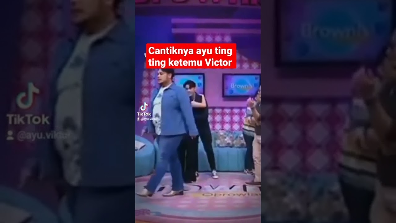 pelukan cipika cipiki ayu dan Victor Agustino bikin baper