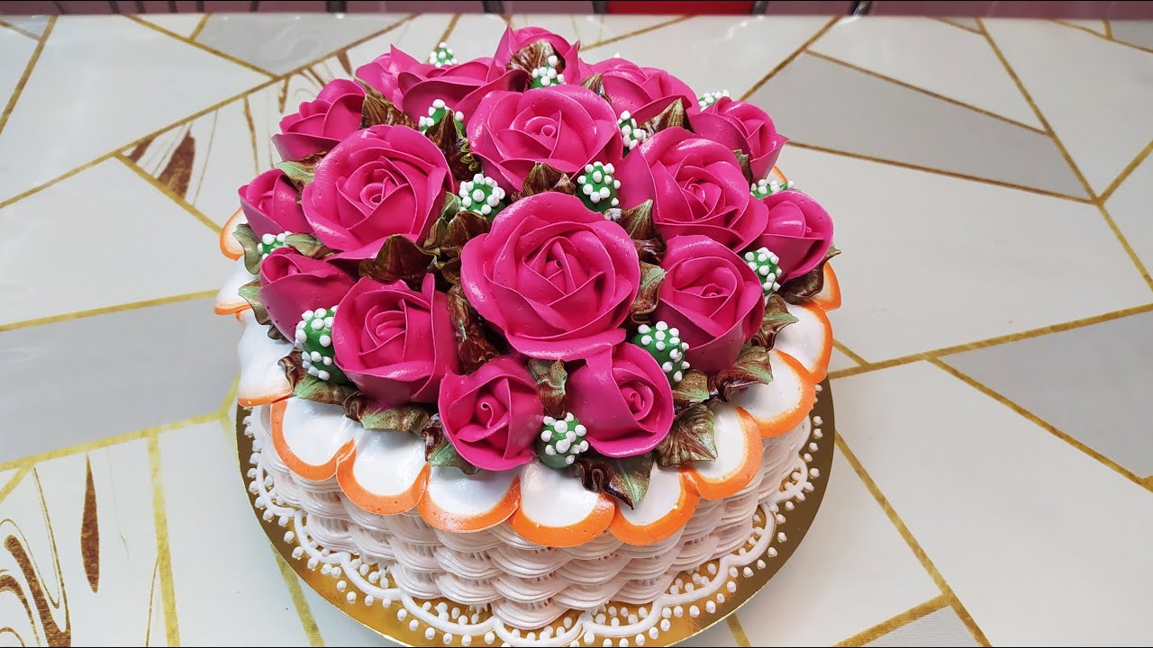 Торт Корзина с бордовыми розами