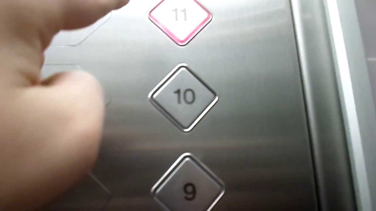 2002 Osma traction glass elevator at the Stadtbadgalerie in Bochum