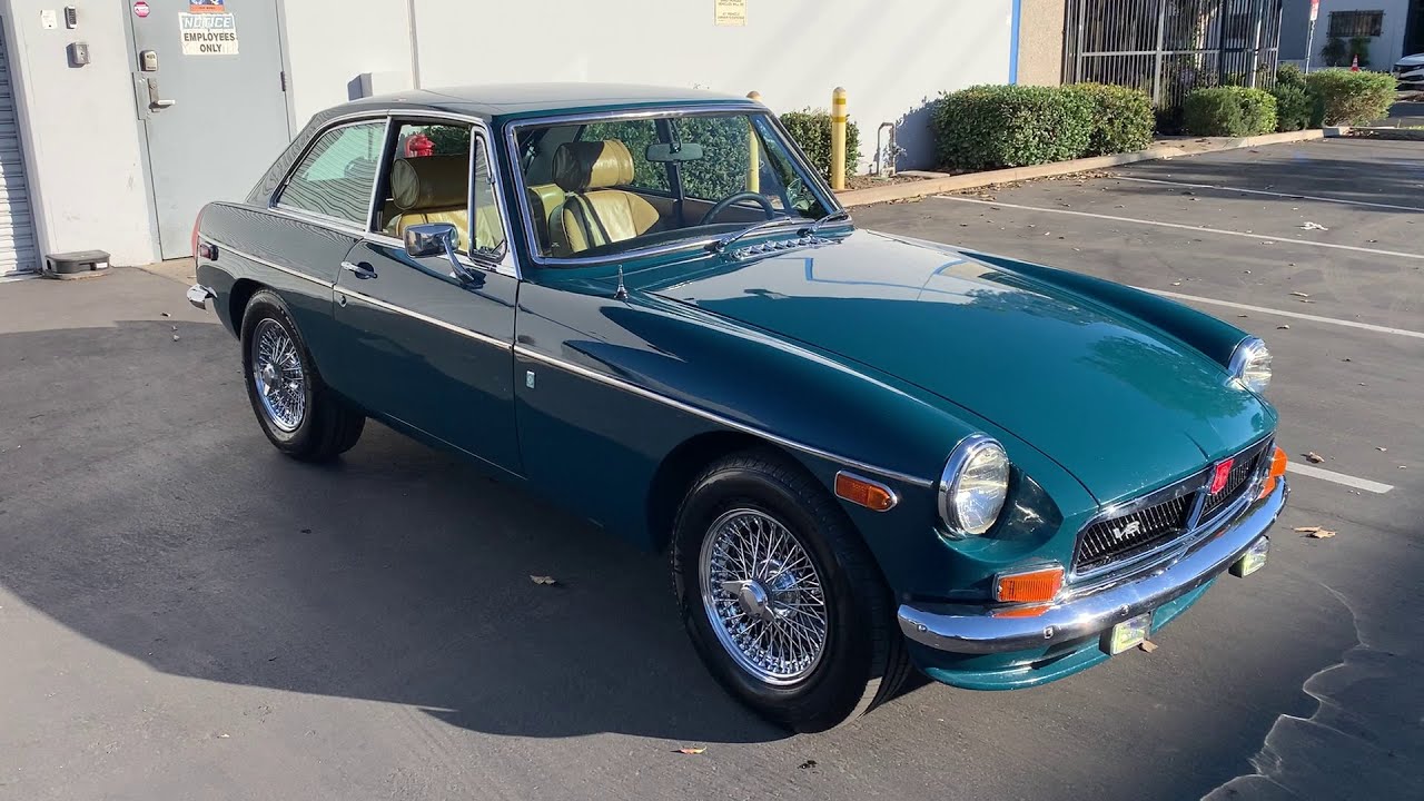 1972 MGB V8   DARK BLUE