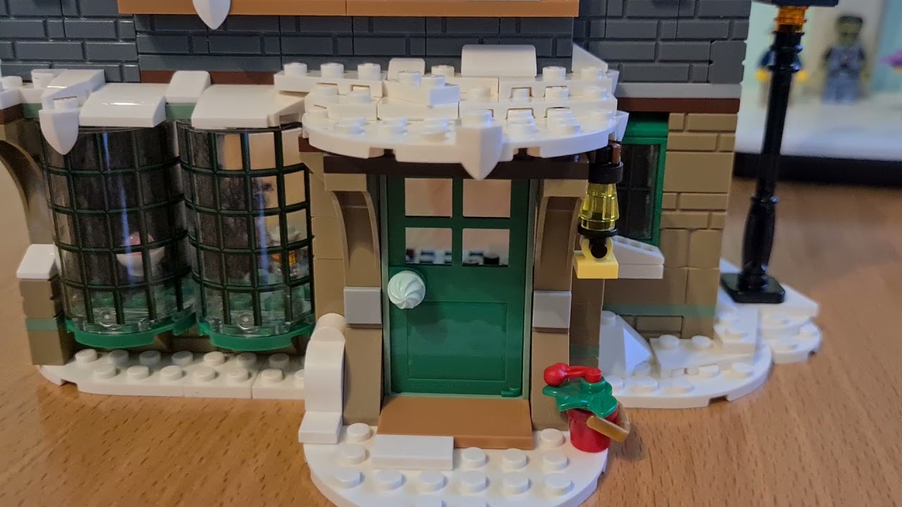 Custom Lego Reviews #15 - Winter Old Inn (76388 Alternative)