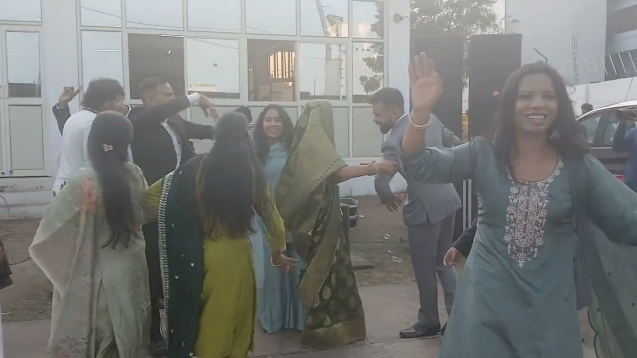 Full dance on dj or Bhaat