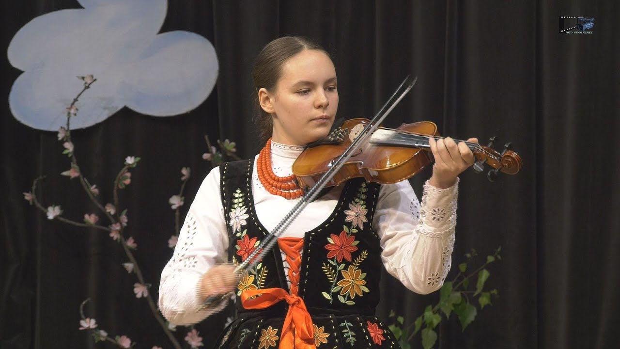 30. EMILIA WĄCHAŁA - instrumentalistka; LUBOMIERZ