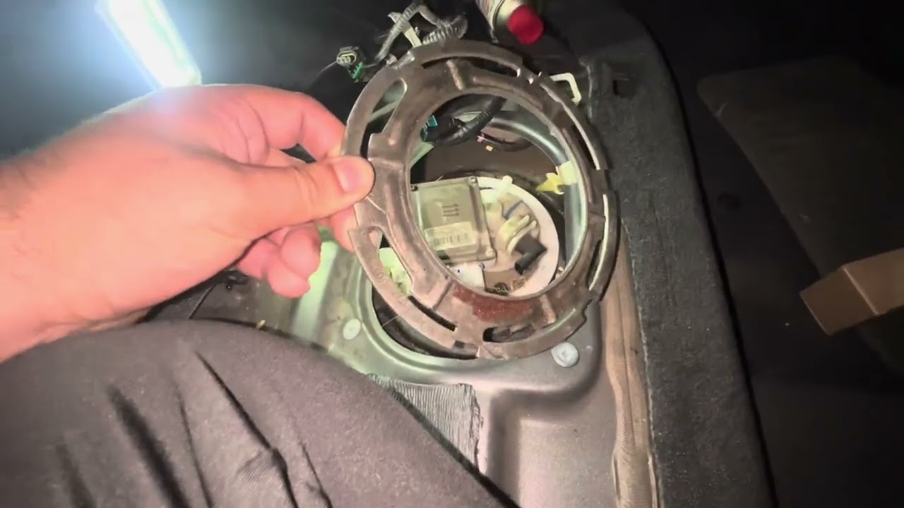 How to change fuel filter on Hyundai Sonata in the fuel tank