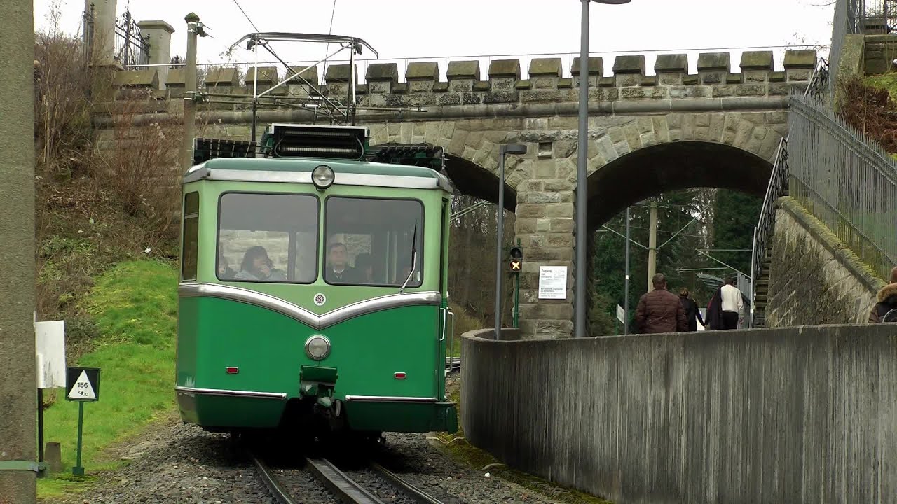 Mit der Zahnradbahn auf den Drachenfels