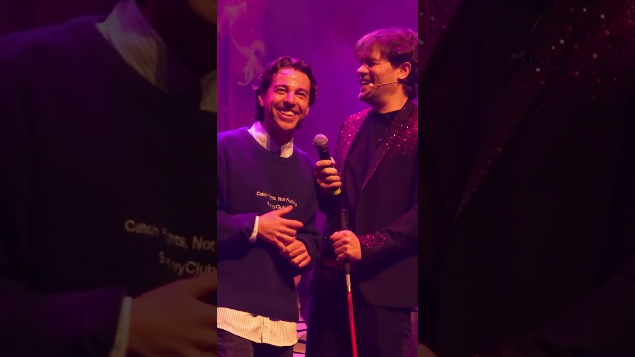 CONCEJAL PP GAY. 🇪🇸🏳️&zwj;🌈 #comedia #humor #standup #standupcomedian #risas