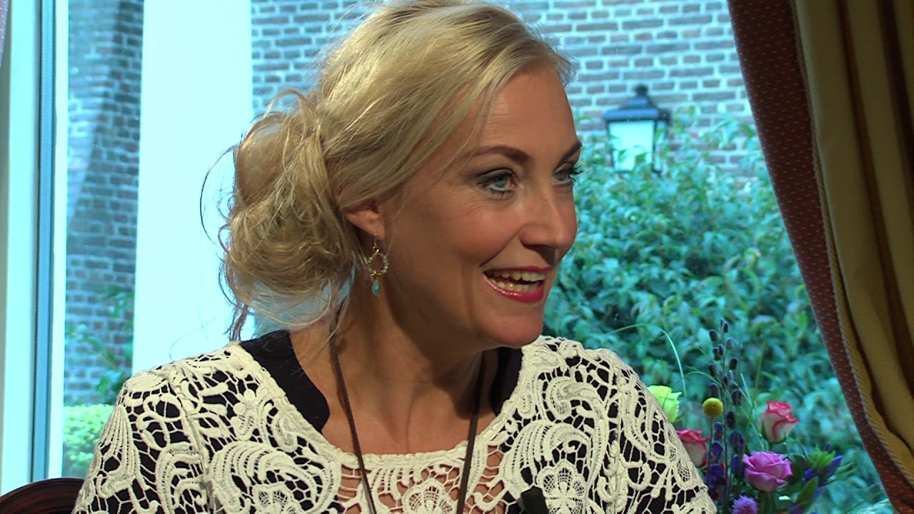 Wilma Veen in Geloofshelden met Jan van den Bosch - SE03-AFL8