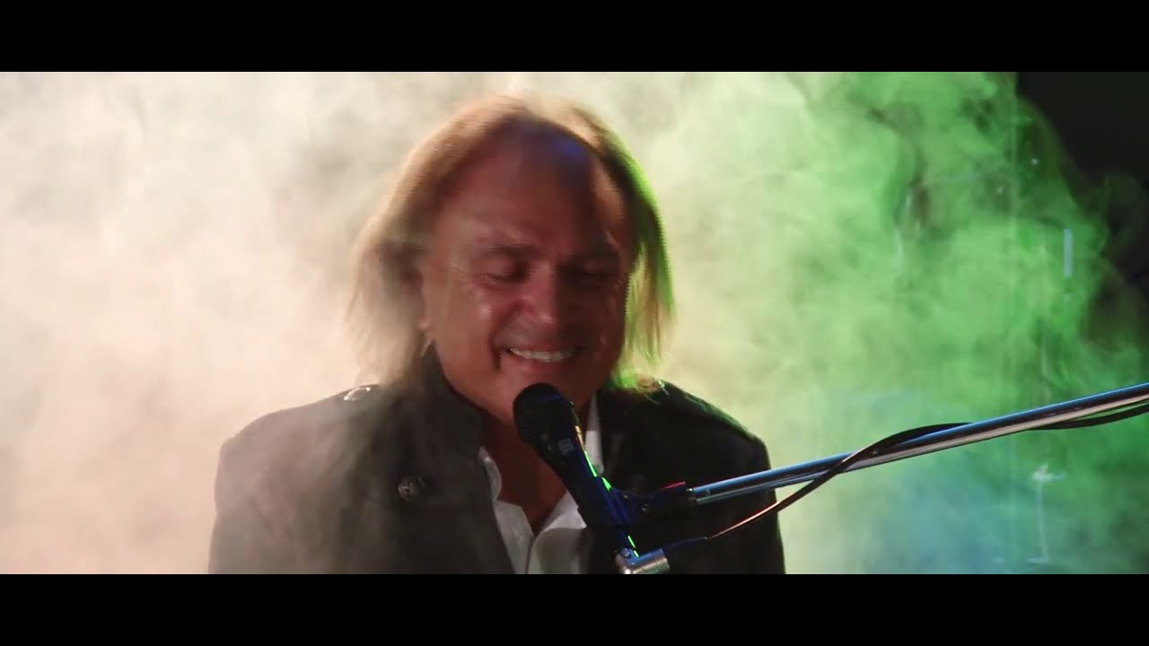 Muzycy prowincjonalni - sł. i muz. Tadeusz Olchowski, gitara Jarek Jafo Michalski
