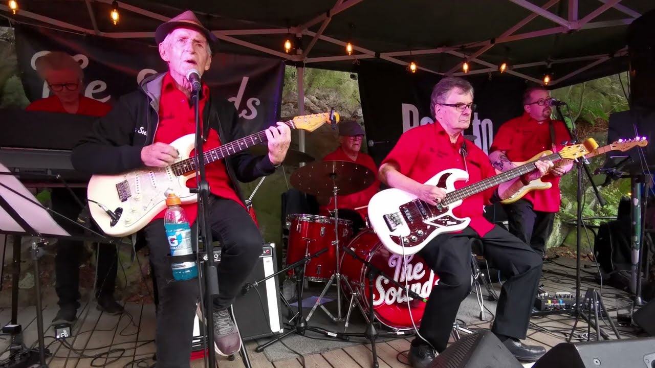 The Sounds, Ave Lönnfors Storyvillen terassilla