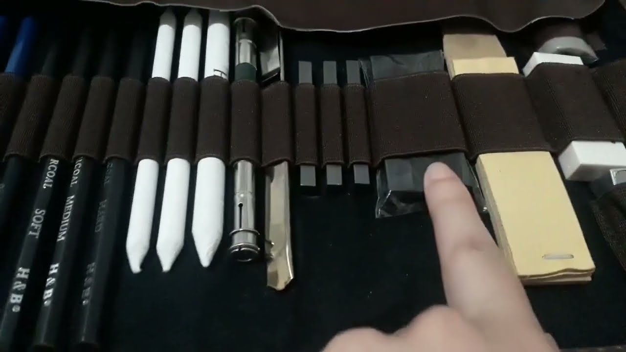 MOSTRANDO O MEU KIT DE DESENHO H&B COM 32 PÇS