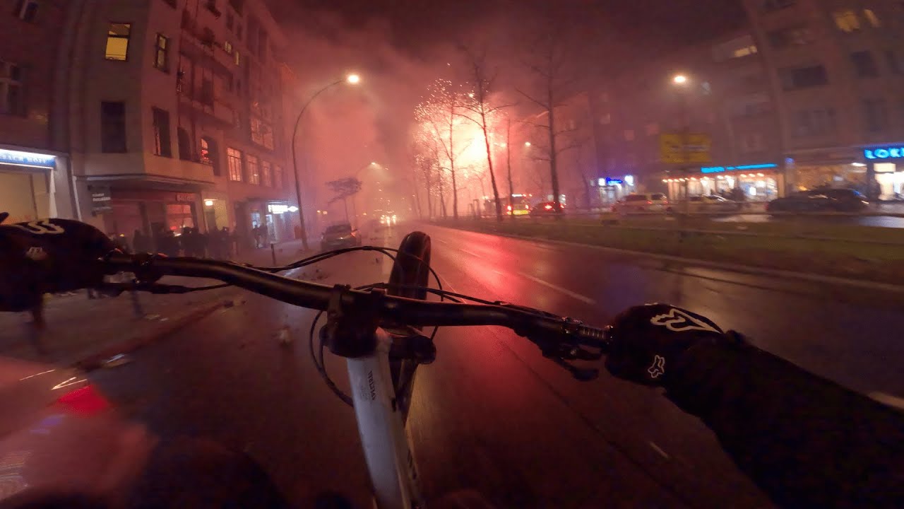 WIR WERDEN BESCHOSSEN! | SILVESTER 23/24 - BERLIN