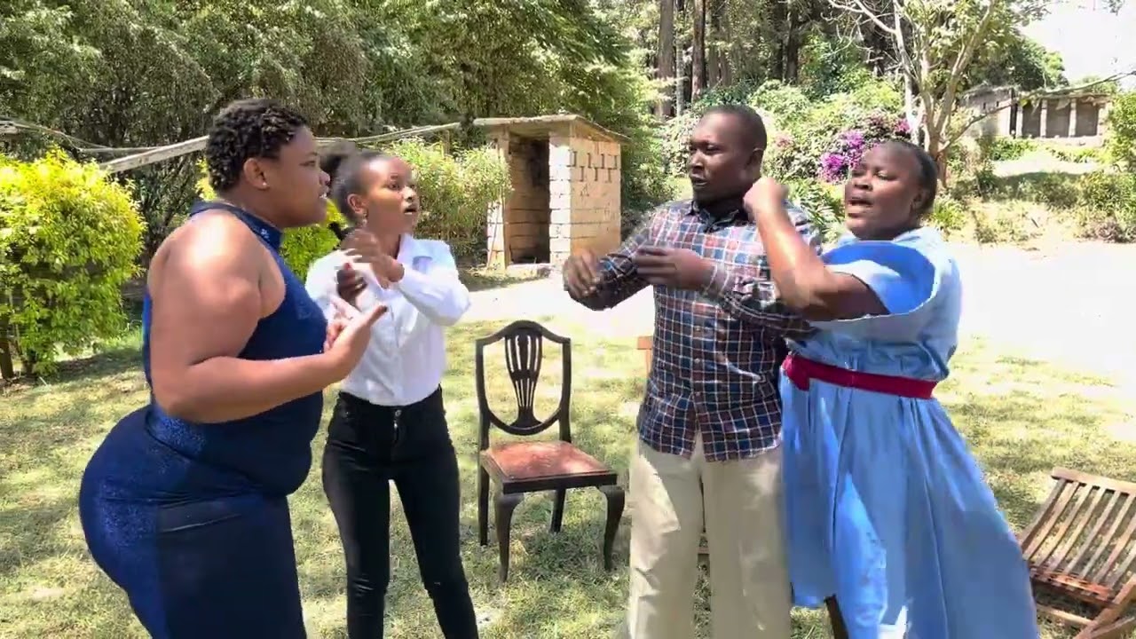 Second wife is complaining Mubaba is buying gifts for his wife neglecting her family and children😭💔