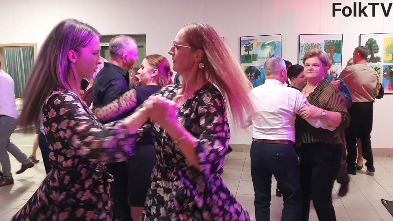 28 11 2025 relacja na żywo TAK WSPANIALE BAWI SIĘ PRZYTYK na zabawie andrzejkowej z Kapelą Roland 