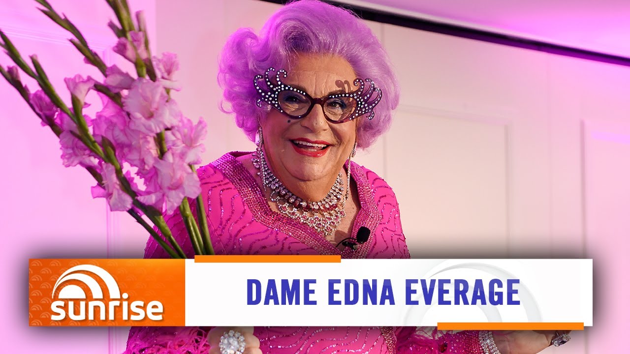 Kochie catches up with Dame Edna Everage | Sunrise